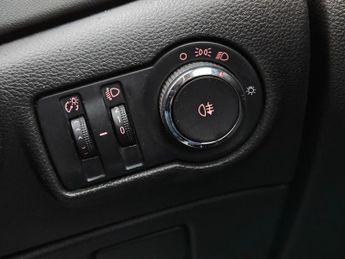 Vauxhall Astra 1.6 CDTi ecoFLEX Design Hatchback 5dr Diesel Manual Euro 6 (s/s)