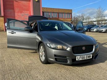 Jaguar XE 2.0d Prestige Saloon 4dr Diesel Auto Euro 6 (s/s) (180 ps)