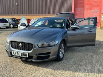 Jaguar XE 2.0d Prestige Saloon 4dr Diesel Auto Euro 6 (s/s) (180 ps)