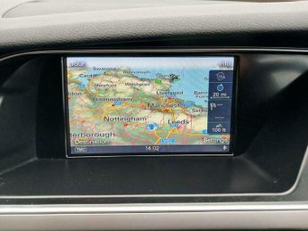 Audi A4 Avant 2.0 TDI S line Multitronic Euro 5 (s/s) 5dr