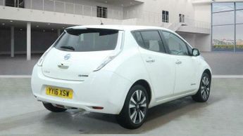 Nissan Leaf 30kWh Tekna Auto 5dr