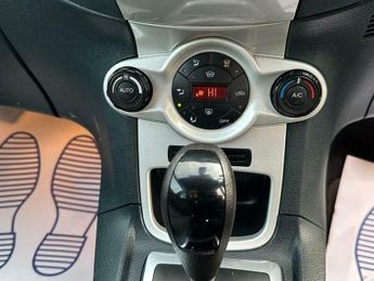 Ford Fiesta 1.4 Titanium 5dr