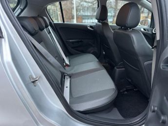 Vauxhall Corsa DESIGN 16V