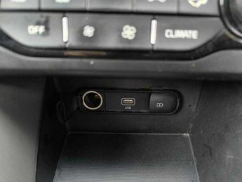 Kia Niro Niro 2 1.6 Plugin Hybrid 2022(71) GDi 8.9kWh 5 Seats SUV 5dr 1 O