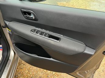 Peugeot 3008 E-HDI ALLURE