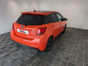 Toyota Yaris 1.5 VVT-h Orange Edition E-CVT Euro 6 5dr