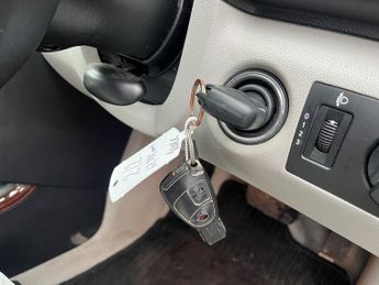 Mercedes-Benz A Class 1.5 A150 Elegance SE Hatchback 5dr Petrol CVT (162 g/km, 95 bhp)