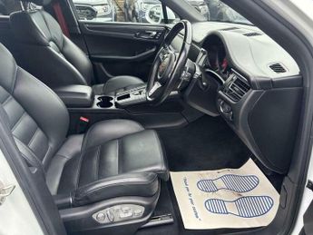 Porsche Macan 2.0T PDK 4WD Euro 6 (s/s) 5dr