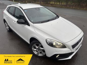 Volvo V40 1.6 D2 CROSS COUNTRY LUX DIESEL WHITE MANUAL BLUETOOTH CRUISE LE