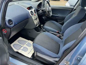 Vauxhall Corsa 1.4i 16v Club 5dr