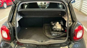 Smart ForFour 17.6kWh Premium Hatchback 5dr Electric Auto (22kW Charger) (82 p