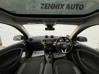 Smart ForFour 17.6kWh Premium Hatchback 5dr Electric Auto (22kW Charger) (82 p
