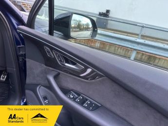 Audi Q7 AUTO 7 SEATER 3.0 TDI V6 50 BLACK EDITION MHEV QUATTRO 281 BHP (