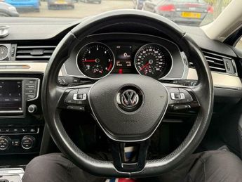 Volkswagen Passat 2.0 BiTDI BlueMotion Tech GT DSG 4Motion Euro 6 (s/s) 4dr