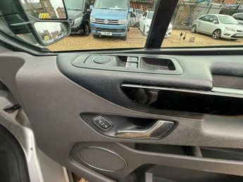 Ford Tourneo Custom 2.0 320 EcoBlue Titanium Auto L2 Euro 6 (s/s) 5dr