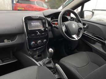 Renault Clio 1.5 dCi Dynamique MediaNav Hatchback 5dr Diesel Manual Euro 5 (s