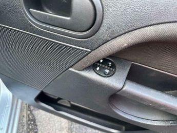 Ford Fiesta 1.25 LX 5dr