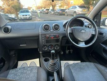 Ford Fiesta 1.25 LX 5dr