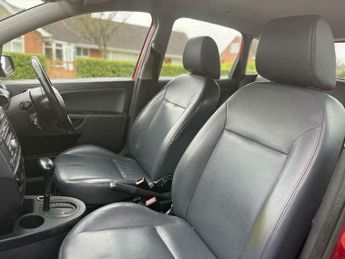 Ford Fiesta 1.6 Ghia 5dr