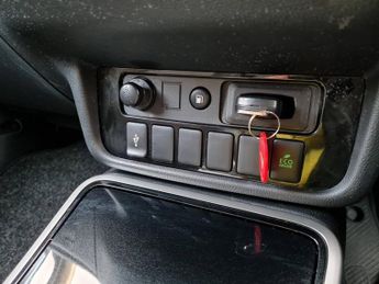 Mitsubishi Outlander PHEV DESIGN