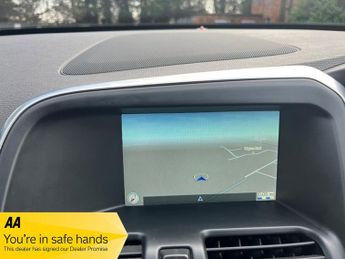 Volvo XC60 D4 R-DESIGN LUX NAV (FSH-LEATHER)