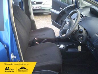 Toyota Yaris VVT-I TR MM AUTOMATIC