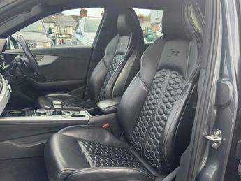 Audi RS4 2.9 TFSI V6 Estate 5dr Petrol Tiptronic quattro Euro 6 (s/s) (45