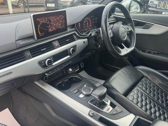 Audi RS4 2.9 TFSI V6 Estate 5dr Petrol Tiptronic quattro Euro 6 (s/s) (45