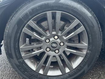 Land Rover Discovery 3.0 SD V6 Graphite SUV 5dr Diesel Auto 4WD Euro 6 (s/s) (256 bhp