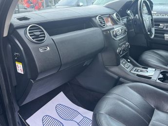 Land Rover Discovery 3.0 SD V6 Graphite SUV 5dr Diesel Auto 4WD Euro 6 (s/s) (256 bhp