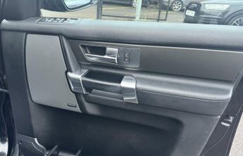 Land Rover Discovery 3.0 SD V6 Graphite SUV 5dr Diesel Auto 4WD Euro 6 (s/s) (256 bhp