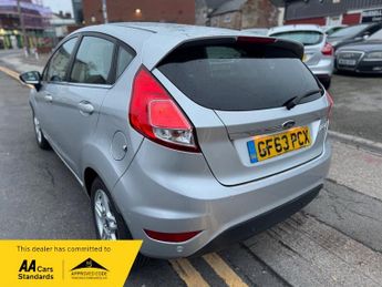 Ford Fiesta ZETEC 1.6 Zetec Powershift Euro 5 5dr