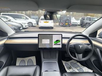 Tesla Model 3 LONG RANGE AWD