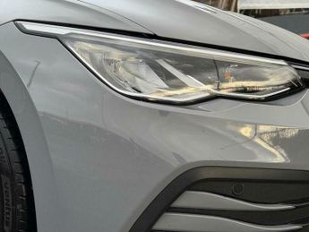 Volkswagen Golf 1.0 eTSI MHEV Life DSG Euro 6 (s/s) 5dr