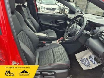 Toyota Yaris 1.5 VVT-h Launch Edition Hatchback 5dr Petrol Hybrid E-CVT Euro 