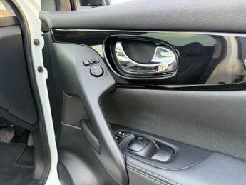 Nissan Qashqai 1.2 DIG-T Tekna SUV 5dr Petrol XTRON 2WD Euro 6 (s/s) (115 ps)