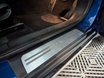 MINI Countryman 2.0 Cooper D Auto ALL4 Euro 5 5dr