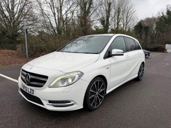 Mercedes B Class 1.6 B180 BlueEfficiency SE 7G-DCT Euro 5 (s/s) 5dr