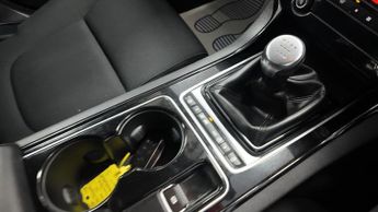 Jaguar XE D SE 17 PLATE SAT NAV DIESEL MANUAL