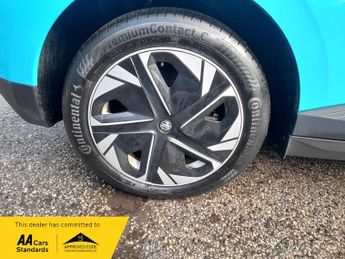 MG MG 4 SE 51KWH EV AUTO +CAR PLAY, 1 OWNER, FULL HISTORY,BLUE