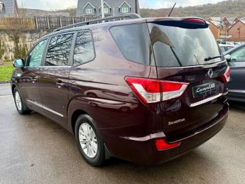 Ssangyong Rodius Turismo EX Auto