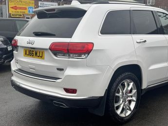 Jeep Grand Cherokee 3.0 V6 CRD Summit SUV 5dr Diesel Auto 4WD Euro 6 (247 bhp)