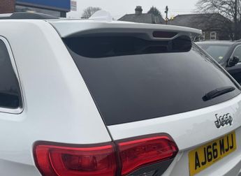 Jeep Grand Cherokee 3.0 V6 CRD Summit SUV 5dr Diesel Auto 4WD Euro 6 (247 bhp)