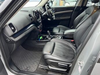 MINI Countryman COOPER D ALL4 EXCLUSIVE
