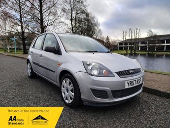 Ford Fiesta 1.6 Style Climate Hatchback 5dr Petrol Automatic (176 g/km, 99 b