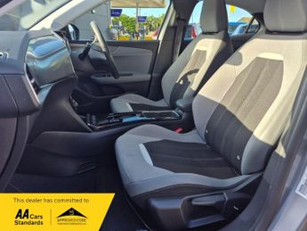 Vauxhall Mokka 50kWh Elite Nav Premium SUV 5dr Electric Auto (136 ps)