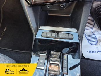 Vauxhall Mokka 50kWh Elite Nav Premium SUV 5dr Electric Auto (136 ps)