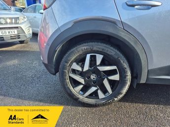 Vauxhall Mokka 50kWh Elite Nav Premium SUV 5dr Electric Auto (136 ps)