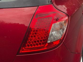 Kia Ceed 1.6 2 Hatchback 5dr Petrol Auto Euro 5 (124 bhp)