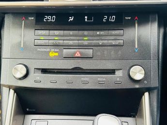 Lexus IS 300H EXECUTIVE EDITION